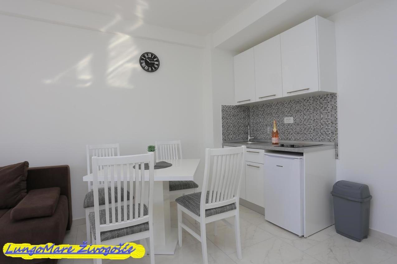 Apartmants Villa Lungo Mare Zivogosce Exterior photo