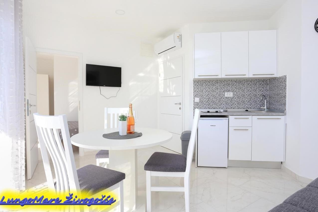 Apartmants Villa Lungo Mare Zivogosce Exterior photo